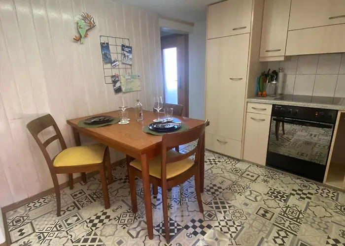 Cosy In Heritage Protected Swiss * Interlaken