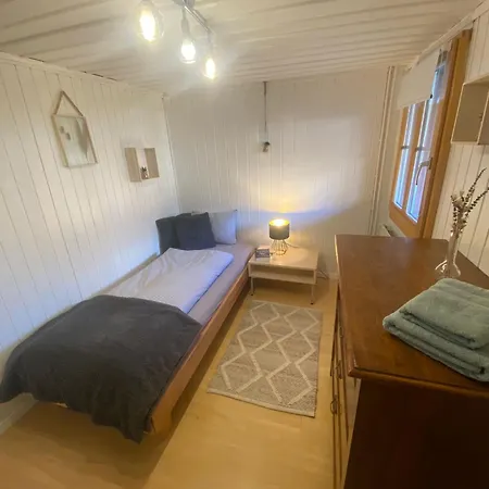 Апартаменти Cosy In Heritage Protected Swiss *
